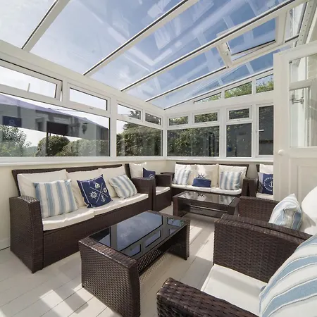Solenta Villa Yarmouth  Buitenkant foto